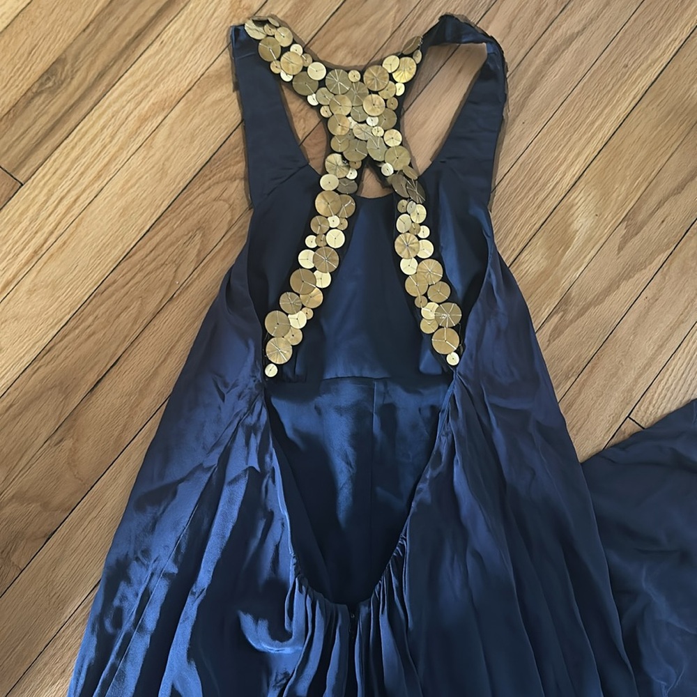 BCBG Maxazria - Picture 3 of 4